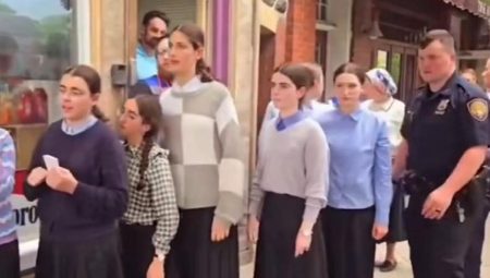 Kaybolan 71 kız öğrenci tünelde bulundu
